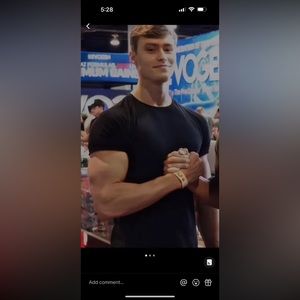 Rare Gymshark t shirt eaze